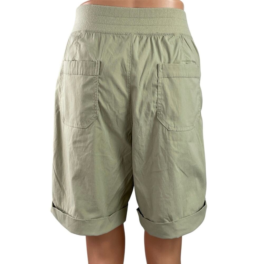 Te Verde Women's Green Khaki High Rise Cuffed Straight Bermuda Shorts Size L - Picture 3 of 5